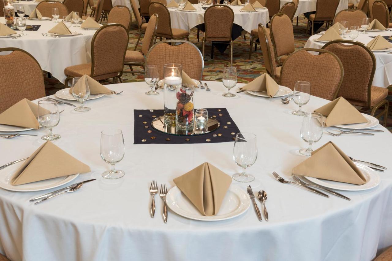 Holiday Inn Midland By Ihg Zewnętrze zdjęcie