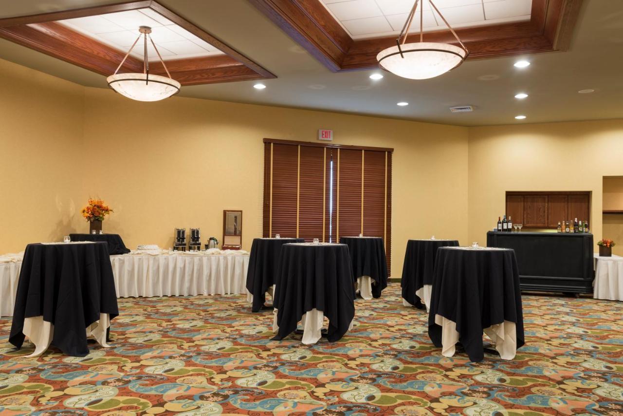 Holiday Inn Midland By Ihg Zewnętrze zdjęcie